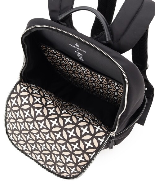 未使用❣️ DRESSTERIOR(Ladies)軽量リュックブラック DRESSTERIOR（ドレステリア） デイバック リュック 「荷重軽減