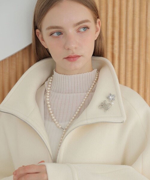 ANAYI（アナイ） ブローチ ロゴモチーフ×スターブローチ レディース