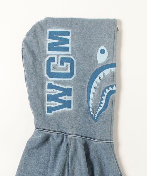 パーカー HEAVY WASHED INDIGO SHARK CROPPED FULL ZIP HOODIE レディースの画像