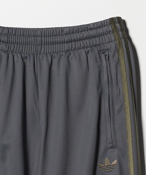 ワイドパンツ パンツ 「adidas Originals」ファイヤーバードトラックパンツ レディースの画像