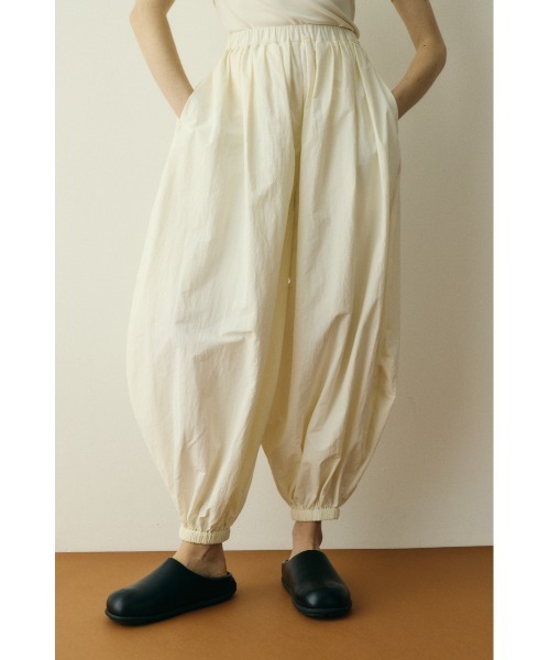 HeRIN.CYE スラックス パンツ Nylon balloon pants / ナイロンバルーン