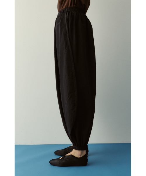 HeRIN.CYE スラックス パンツ Nylon balloon pants / ナイロンバルーン