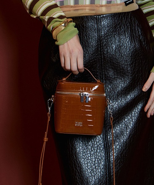 MAISON SPECIAL（メゾンスペシャル） ハンドバッグ Square Vanity Bag