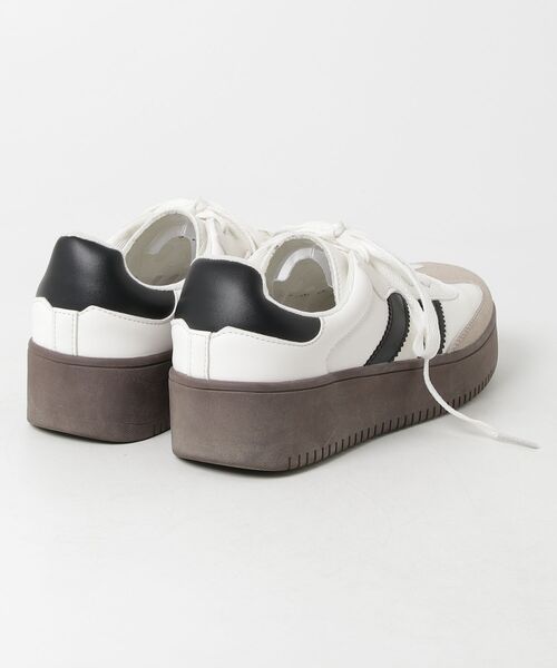 「Shoes in Closet」 ローカットスニーカー 3L ホワイト レディース_画像2