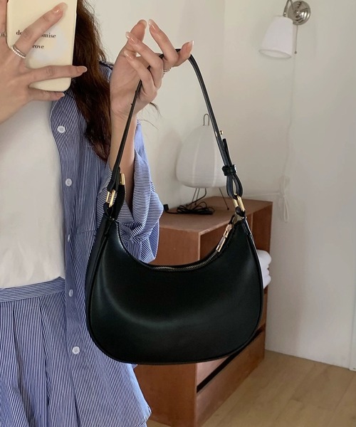 LA VORAGINE（ラ ヴォラジネ） ショルダーバッグ バッグ ハーフムーン