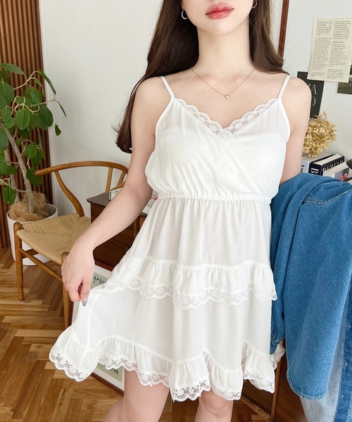 華やか フリル  ミニ 綺麗めワンピース ドレス 結婚式 半袖 XS-Lサイズあり【ERUKEI エルケイ】ワンカラー/ Vネック/ フリル