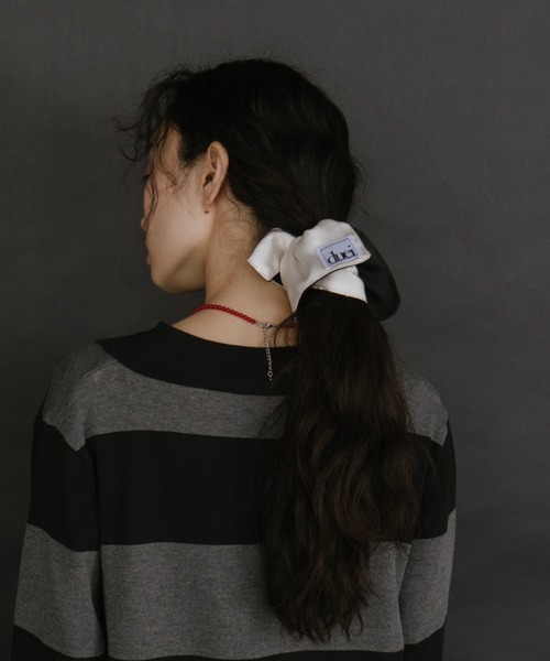 duei（デュイ） シュシュ バイカラースクエアサテンシュシュ