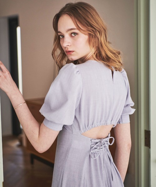 「AND COUTURE」 半袖ワンピース MEDIUM ベージュ レディース_画像2