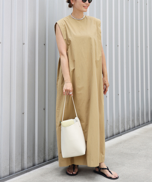 「CELERI」 ノースリーブワンピース FREE ベージュ レディース_画像2