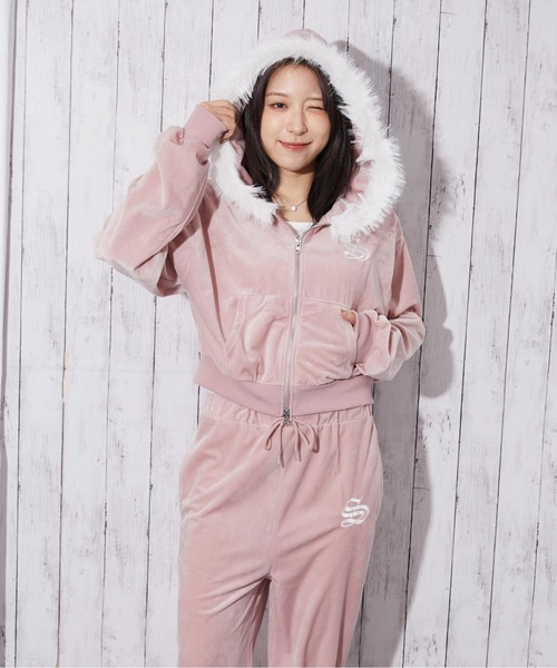 Rady ファーフード　ベロアセットアップ新品・未使用 Rady - Rady♡ファー付きセットアップ♡の通販 by ∮∮・Pink・∮∮' s