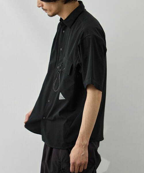 and wander（アンドワンダー） シャツ 「and wander/アンドワンダー