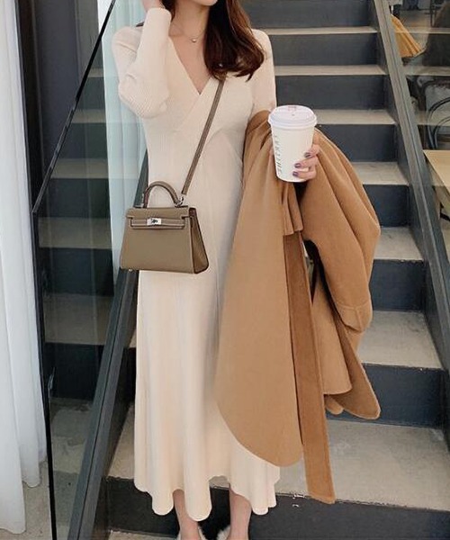 MAISON DE THERESE ワンピース フレア Vネック ニットワンピース