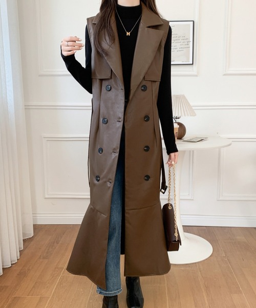 ダブスタ　フェイクレザーワンピース ABITOKYO（アビトーキョー） ワンピース ダブルボタンケープデザイン