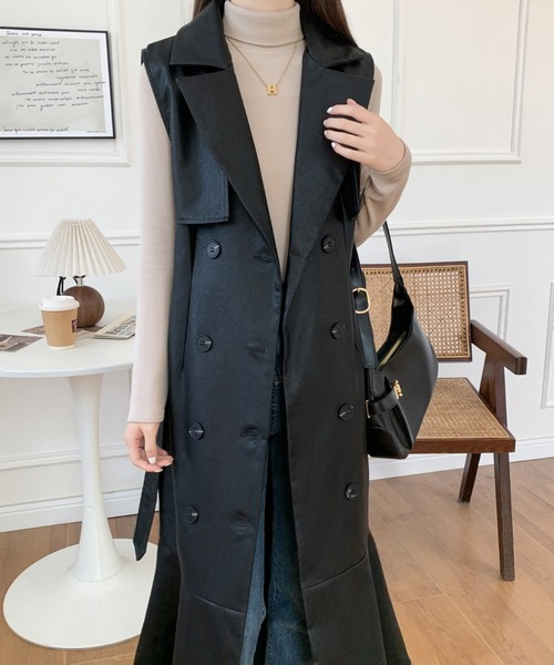 ABITOKYO（アビトーキョー） ワンピース ダブルボタンケープデザイン