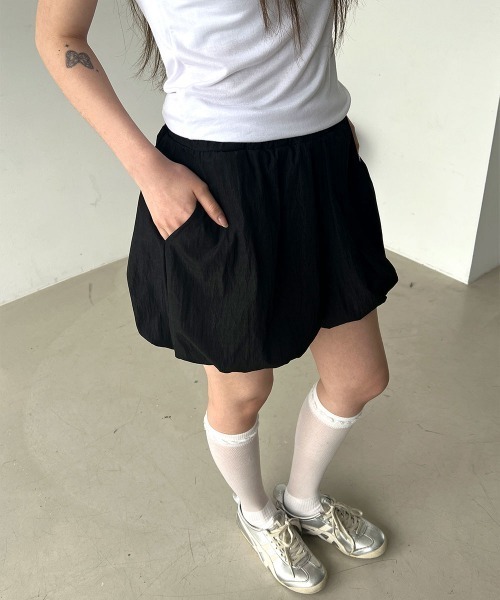 SNIDEL ブラック プリーツミニスカートパンツ ショートパンツ バルーン バルーンミニスコート(ショートパンツ)｜パンツ｜SNIDEL