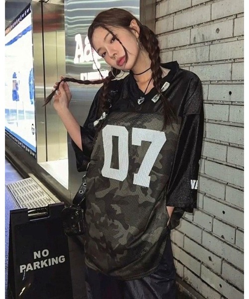 FUNdaysion tシャツ 迷彩柄ナンバープリントルーズトップス