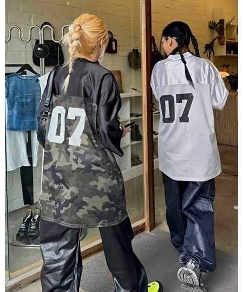 レイヤード ロングスリーブ Tシャツ ロゴプリント 迷彩 nr8112 FUNdaysion tシャツ 迷彩柄ナンバープリントルーズトップス