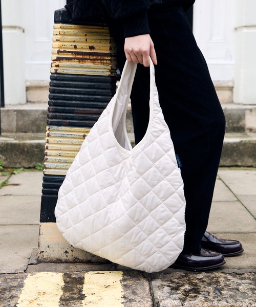 LAVENHAM（ラベンハム） ショルダーバッグ バッグ Quilted Round Bag