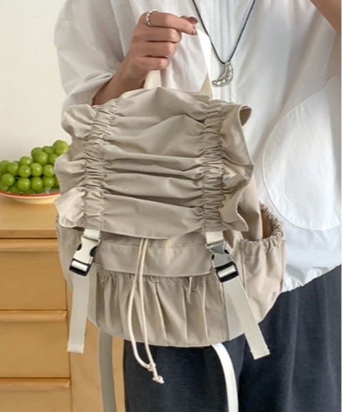 Port（ポート） デイバック リュック 「 」 ギャザー フリル リュック