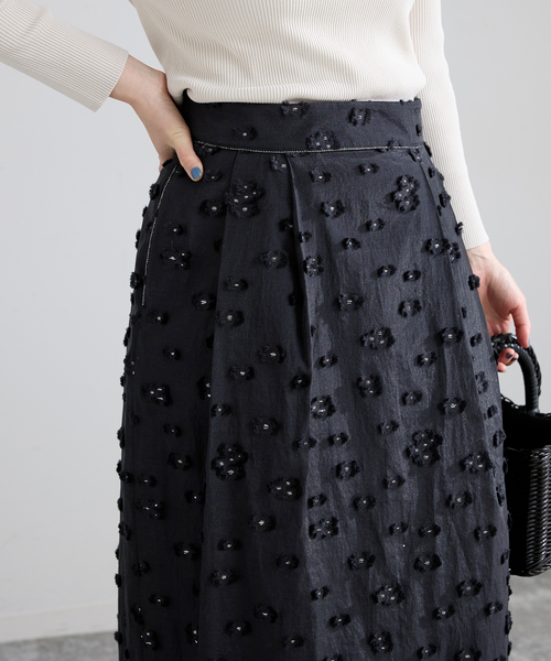 美品✨IENA フラワー ジャガード ボリューム フレアスカート 36 IENA（イエナ）の「《追加予約》IENA LA BOUCLE フラワージャガード