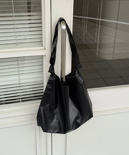 shopnikoniko（ショップにこにこ） ショルダーバッグ バッグ 合成皮革