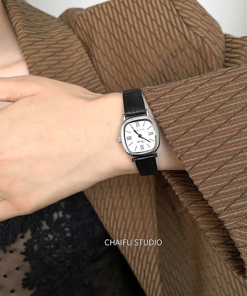 腕時計 アンティーク スクエアデザインウォッチ/箱・巾着袋付き ただ今お得な 腕時計 レディース 箱、袋付き 腕時計(アナログ)