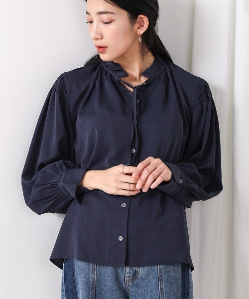 ブラウス シャツ ドレープレーヨンシャーリングショルダーブラウス レディース