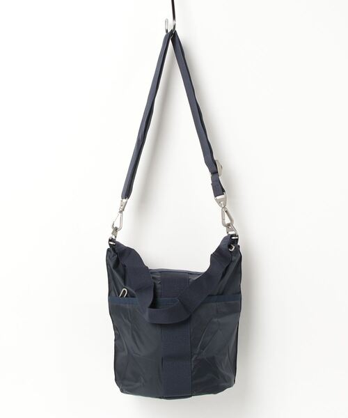 LeSportsac CONV HOBO ショルダーバッグ /国内 PUFFY N/S CONV HOBOタイムレスノワール（クロスボディ