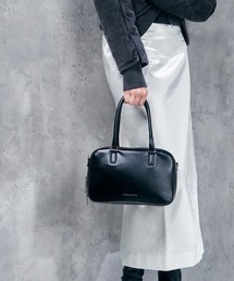 CHARLES ＆ KEITH（チャールズ&キース） ボストンバッグ Sianna