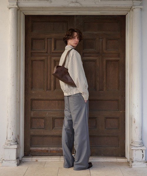 【Regen Glanz】ブラウンショルダーバッグ Regen Glanz ショルダーバッグ square shoulder bag/スクエア