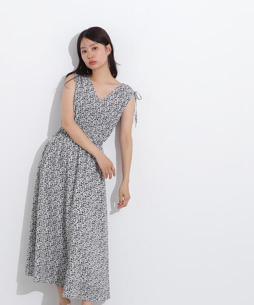 M's Gracy フラワープリント ノースリーブワンピース　ひまわり 40 M's Gracy フラワープリント ノースリーブワンピース ひまわり