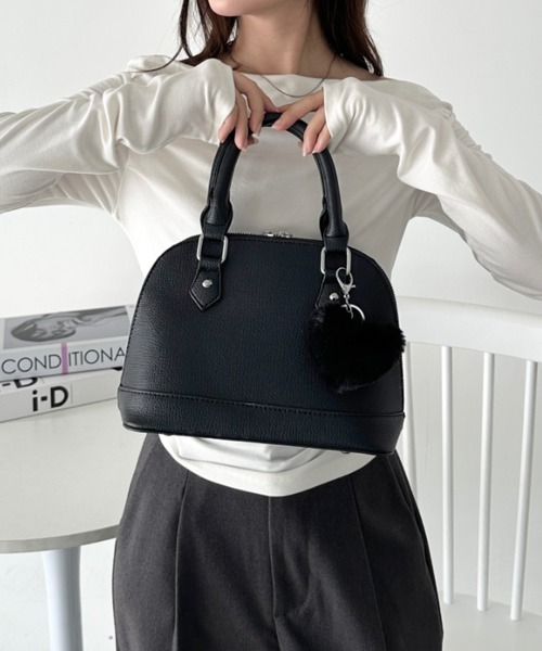 CLEA ボストンバッグ 「6色展開」ハートチャーム付きボストンバッグ