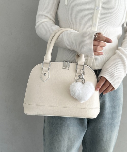 CLEA ボストンバッグ 「6色展開」ハートチャーム付きボストンバッグ