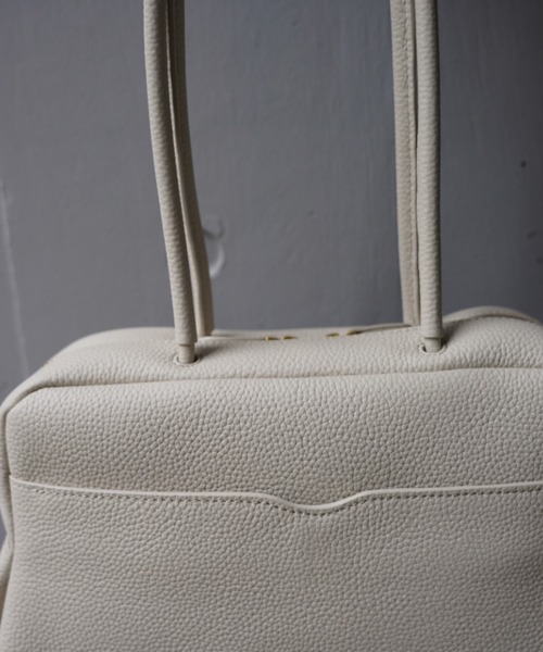 ハンドバッグ TOV(トーヴ)  PETAL OBLONG BAG Mの画像