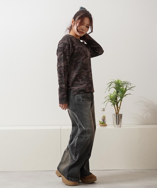 TRIBAL トライバルグラフィティ刺繍シパンツ ベージュデッドストックUSED ワイドパンツ ジーンズ トライバル刺繍 カーブパンツ / Tribal