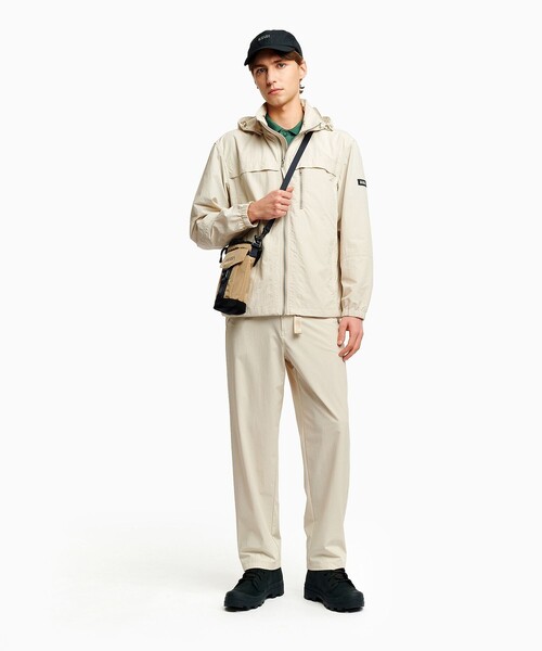 AIGLE（エーグル） マウンテンパーカー ウインドブレーカー 軽量 撥水