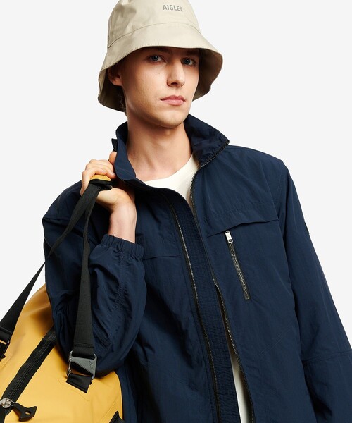 AIGLE（エーグル） マウンテンパーカー ウインドブレーカー 軽量 撥水