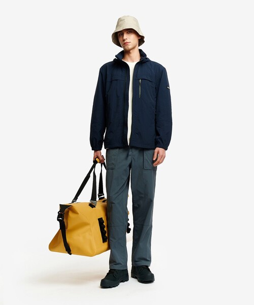 AIGLE（エーグル） マウンテンパーカー ウインドブレーカー 軽量 撥水