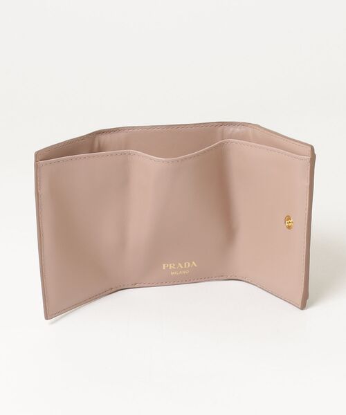PRADA（プラダ） 三角ロゴ サフィアーノレザー 財布 - ピンク