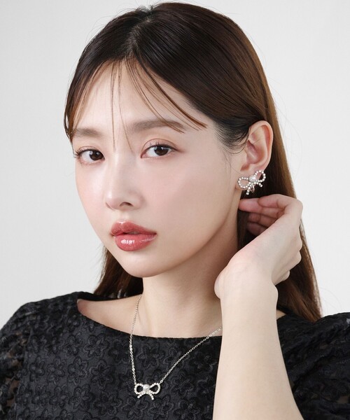 国内直営『TOCCA』GLITTER RIBBIN NECKLACE ネックレス トッカ TOCCA GLITTER RIBBIN NECKLACE ネックレス （シルバー