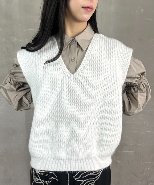 美品　23区　ブークレニット　ベスト　ジレ ベスト ジレ フェザーニット Vネックニットベスト レディース