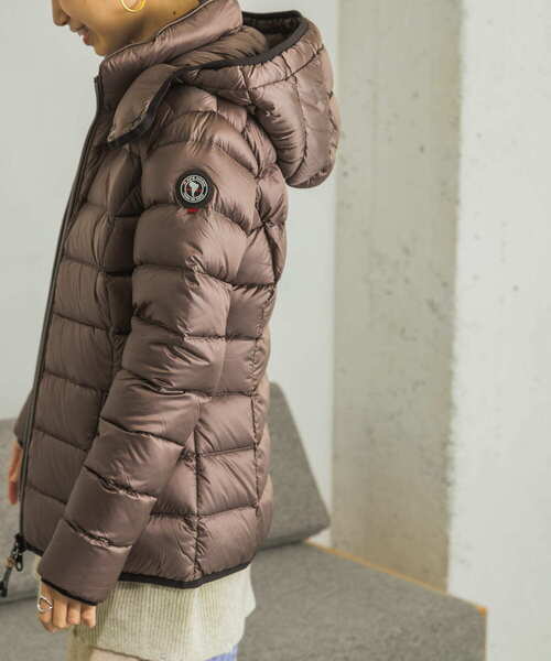 【美品】CAPE HORN ケープホーン 44 CAPEHORN（ケープホーン） ダウンジャケット 44 ベージュ系その他