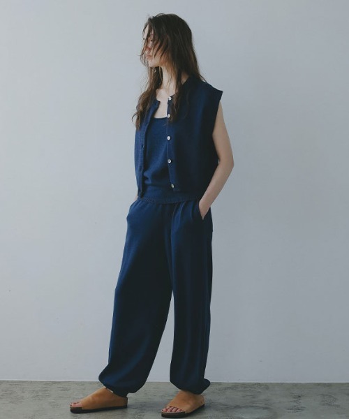 ETRE TOKYO（エトレトウキョウ） パンツ リリヤーンハイゲージニット