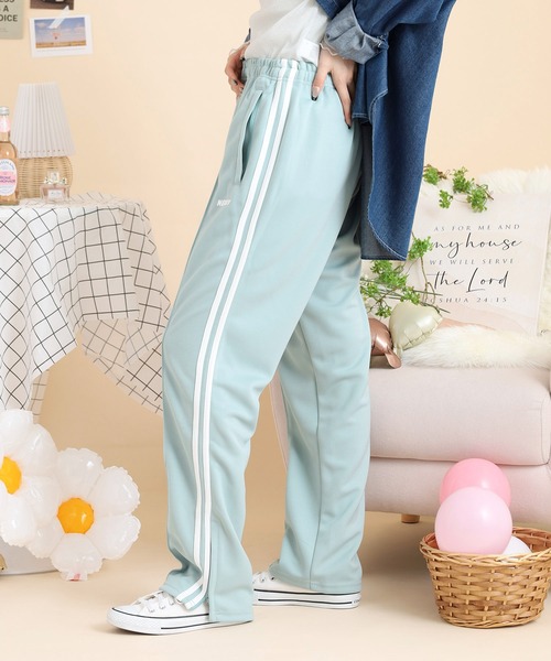 26SS スウェット上下　水色　アイボリー NERDY NDY 男女 Setユニセックス Track Ribbon Velour Women's NERDY ウォーキング・ランニングウェア