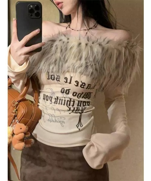 DEVICE（デバイス） tシャツ ボリューム ファー オフショルダーギャル
