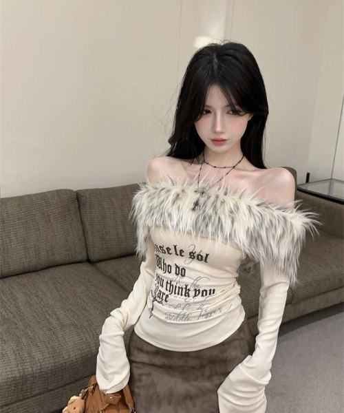 DEVICE（デバイス） tシャツ ボリューム ファー オフショルダーギャル
