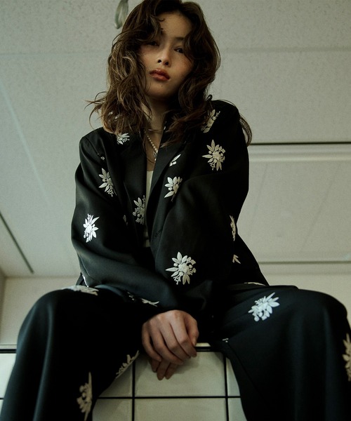 Ezick ジャケット テーラードジャケット Embroidery single jacket