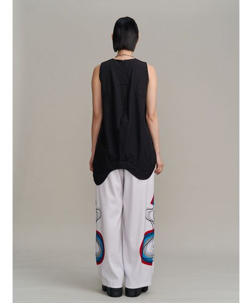 UN3D.（アンスリード） タンクトップ ノースリーブ WAVE HEM PADDED