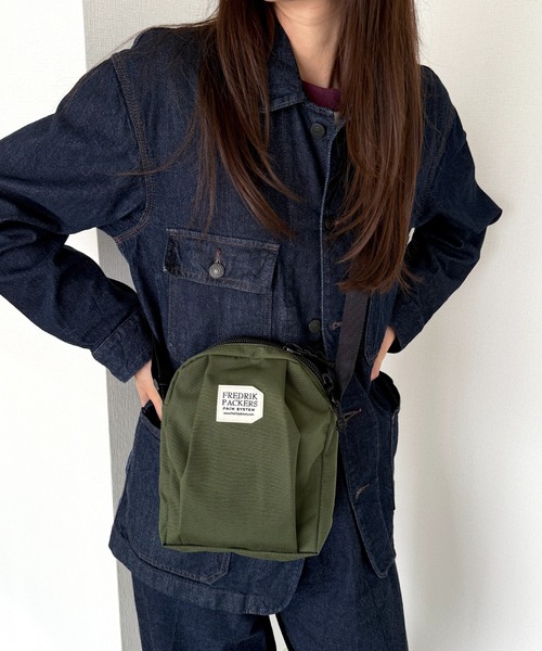 FREDRIK PACKERS（フレドリックパッカーズ） ショルダーバッグ バッグ