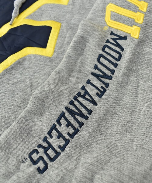 Champion West Virginia Mountaineers スウェット パーカー Champion パーカー 「ヴィンテージ古着」Champion